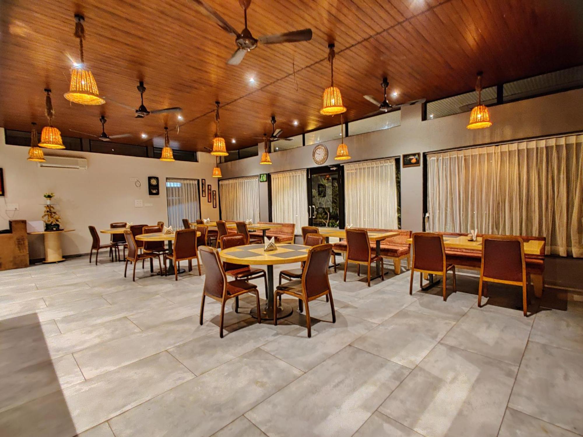 Lion Signature Family Resort Sasan Gir Zewnętrze zdjęcie